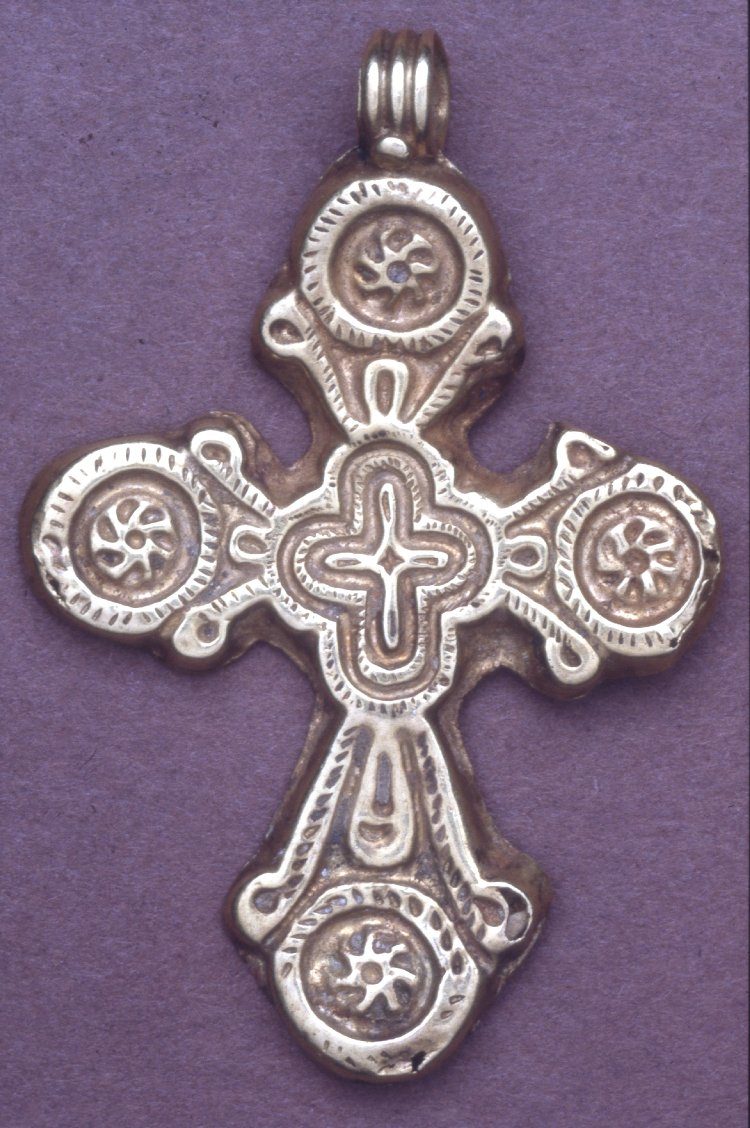 Gold Pendant Cross, Early Byzantine.jpg