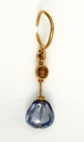 Earring with Emerald and Sapphire.png