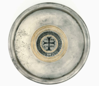 Plate with Cross and Greek Inscription 'Hope of God'.png