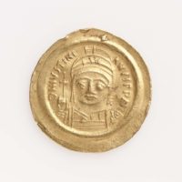 Solidus of Justinian I-1.jpg