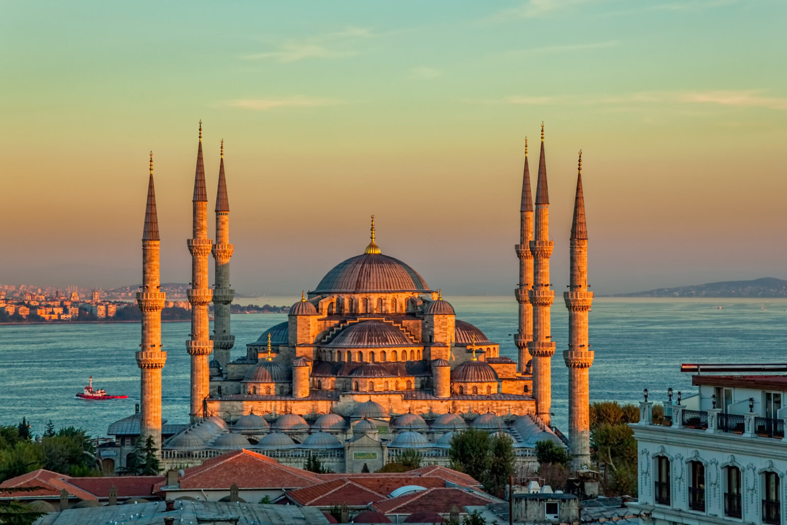 Wonders of Istanbul: Blue Mosque & Hagia Sophia Small-Group Tour ...