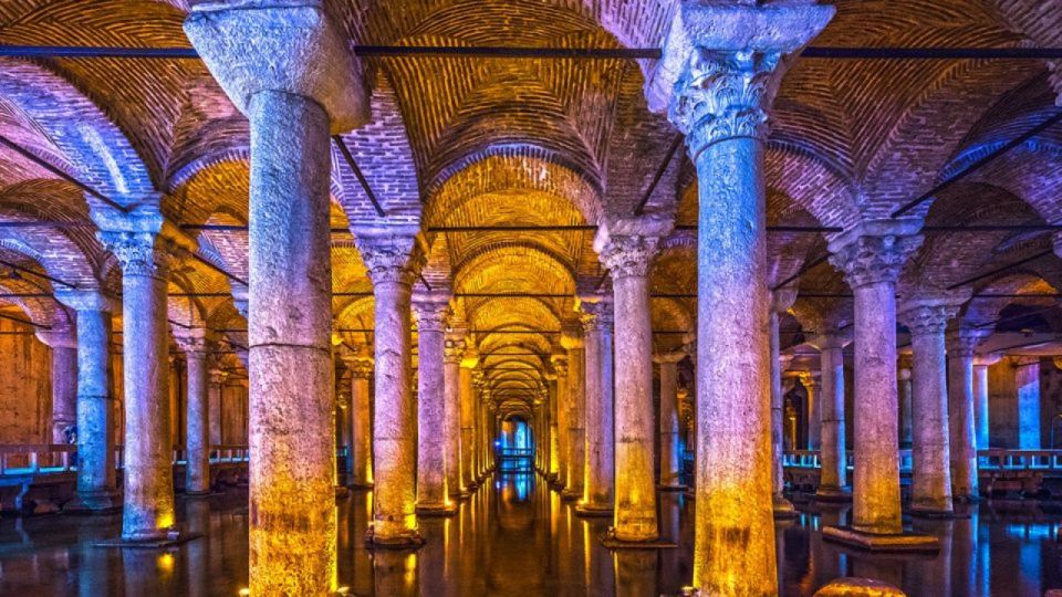 Hagia Sophia and Basilica Cistern with Combo Ticket